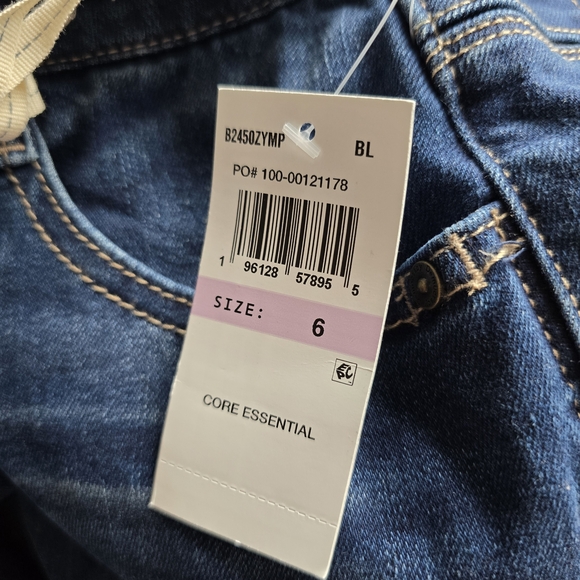 NWT Democracy Itty Bitty Bootcut Women's Jeans Size 6 - Picture 10 of 10